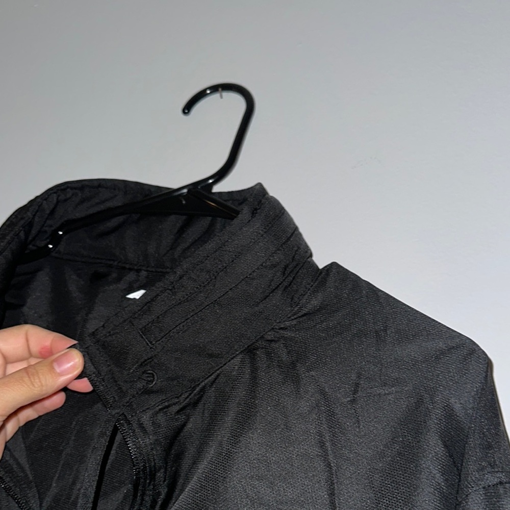 Black Utility Jacket with Wide Collar and Comfortable Fit - Picture 4 of 5